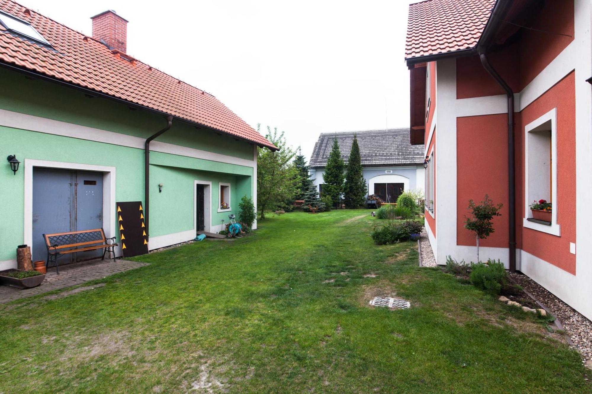 Penzion Na Statku Stary Vestec Exterior foto